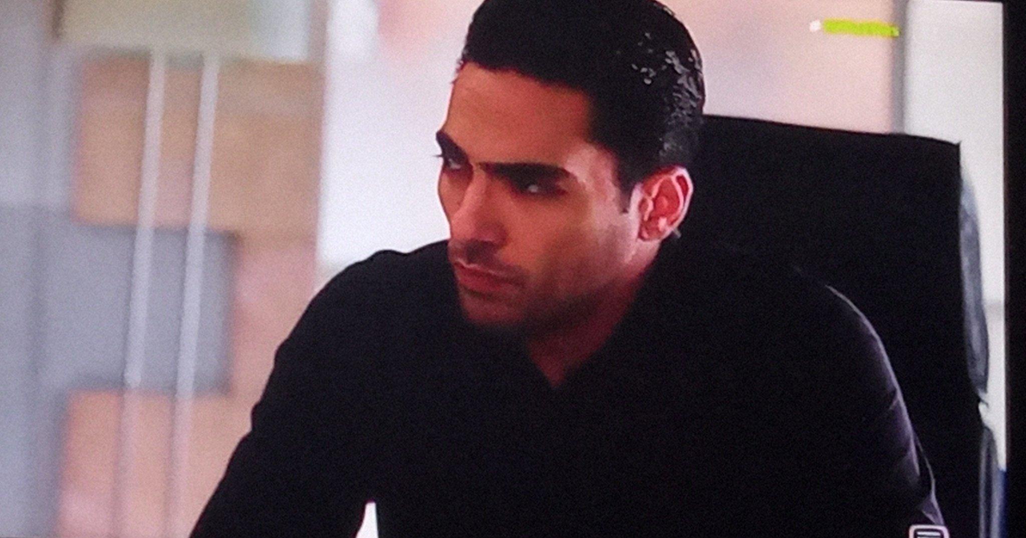 Η Γη της Ελιάς: Ο Δημοσθένης σκοτώνει τον Κουράκο;