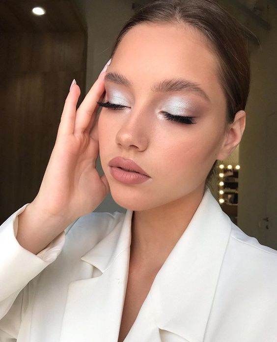 ιριδίζον-σκιά-στα-μάτια-ιδέες-