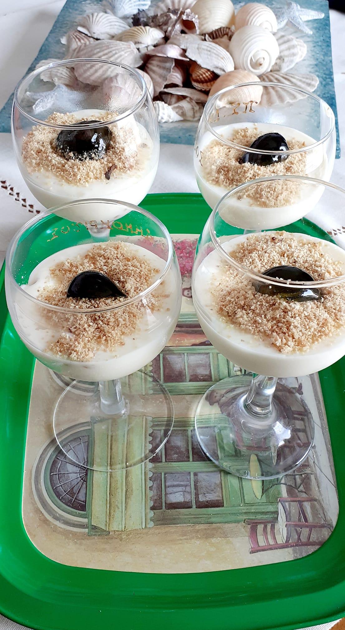 Επιδόρπιο-με γιαούρτι-στο ποτήρι-συνταγή-