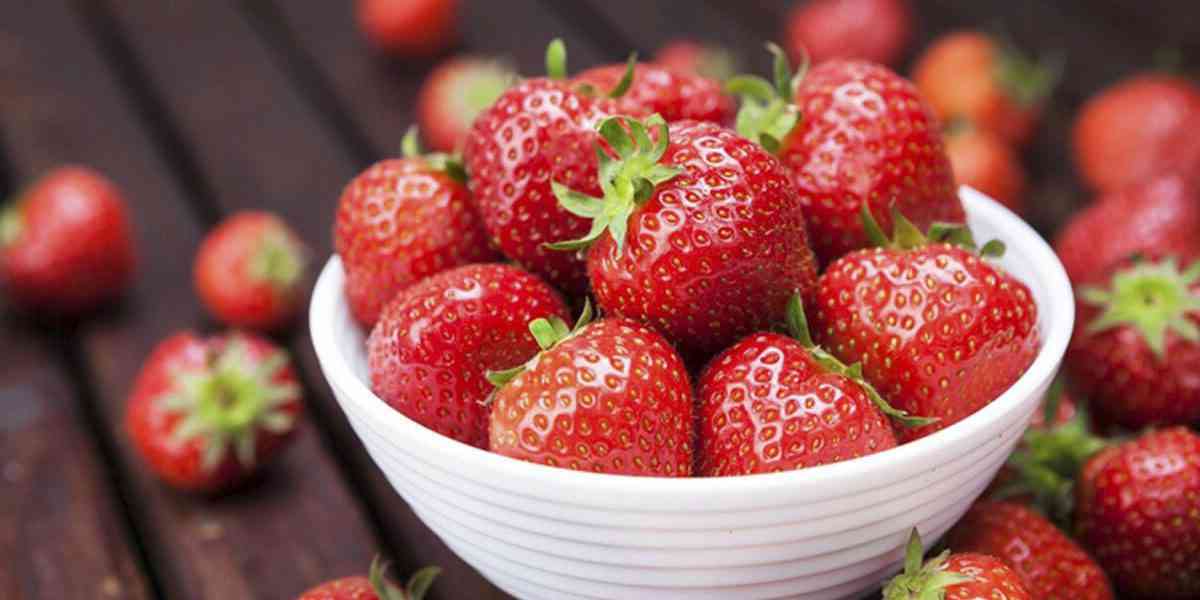 φράουλες-κρούσμα-ηπατίτιδας-Α