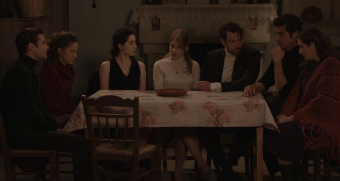 Άγριες Μέλισσες: Τρία τα σενάρια για το φινάλε της σειράς