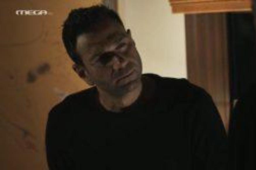 Η Γη της Ελιάς: Ο Μάνος μαλακώνει με την ανιψιά του