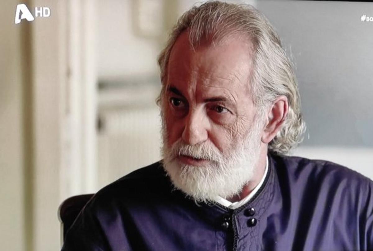 Σασμός: Ο Πάπας είναι ο σοφός του χωριού θέλουν να τους μονοιάσει όλους