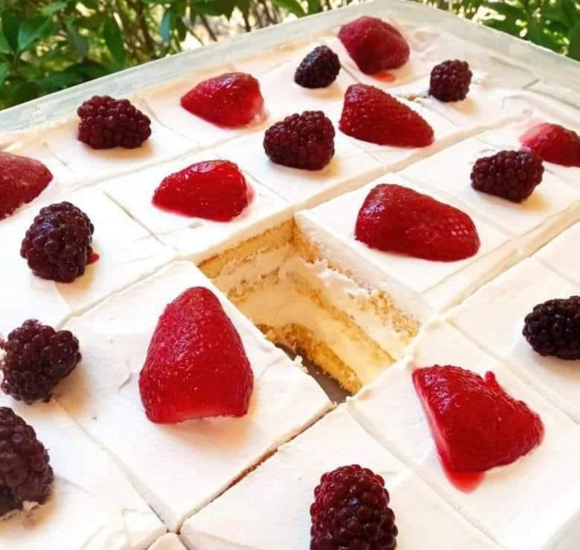 Εύκολη καλοκαιρινή τούρτα