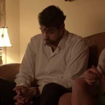 Άγριες Μέλισσες: Η Δρόσω χωρίζει με τον Κωνσταντή και φεύγει στο εξωτερικό