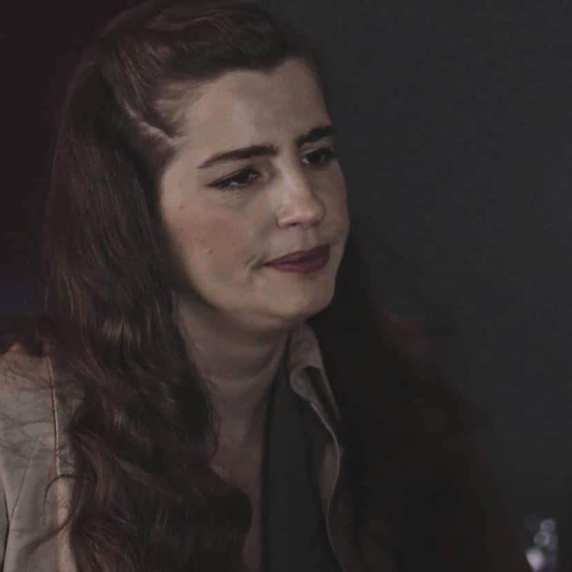 Άγριες Μέλισσες-Ελένη- Άγριες Μέλισσες-Ελένη-