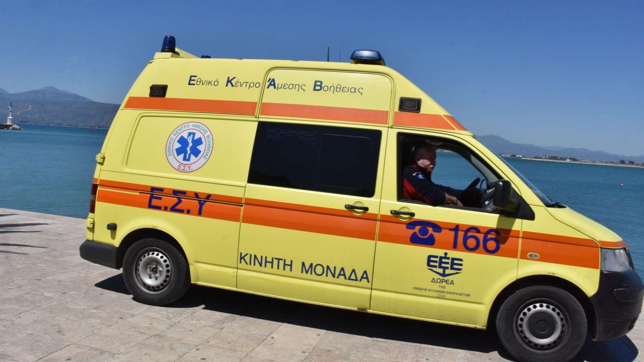 Χανιά-Ασθενοφόρο Χανιά-Ασθενοφόρο