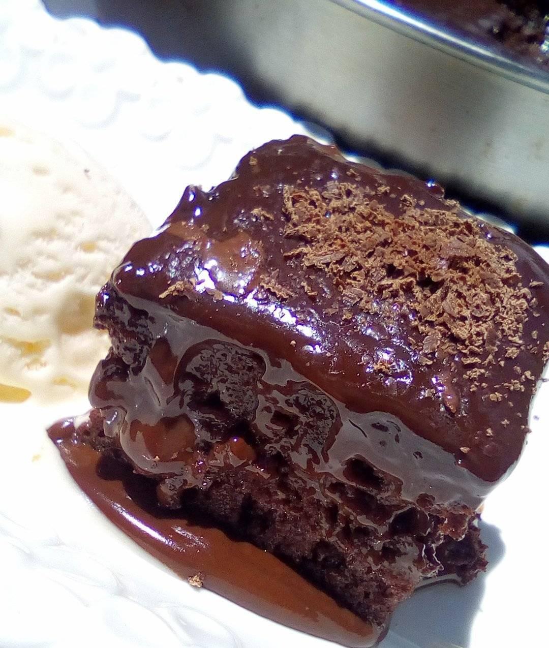 Kαλοκαιρινή-σοκολατόπιτα- με -παγωτό- Kαλοκαιρινή-σοκολατόπιτα- με -παγωτό-