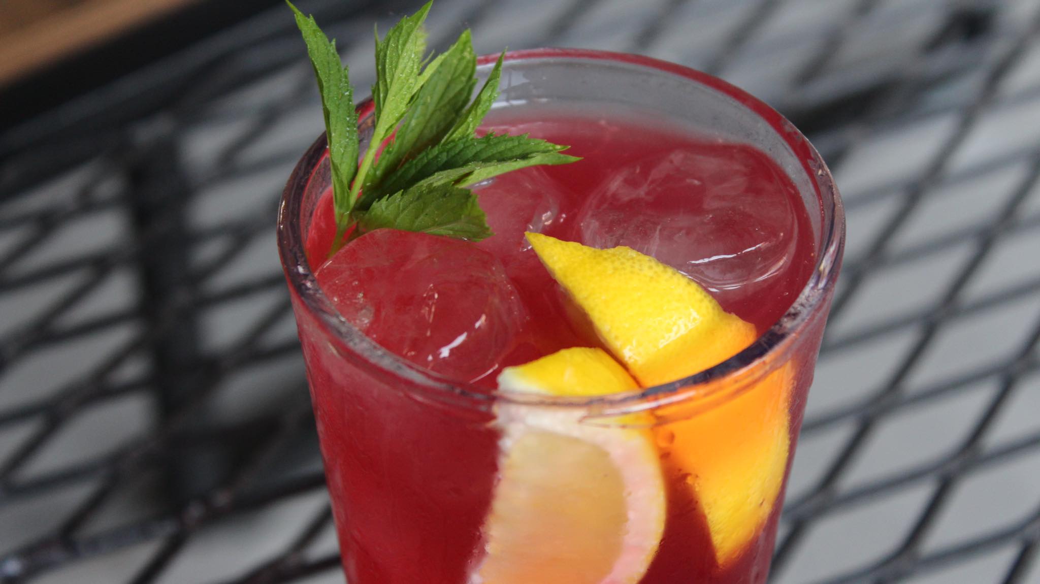 Κρύο-τσάι-με-γεύση-Πίνα-Κολάντα Κρύο-τσάι-με-γεύση-Πίνα-Κολάντα