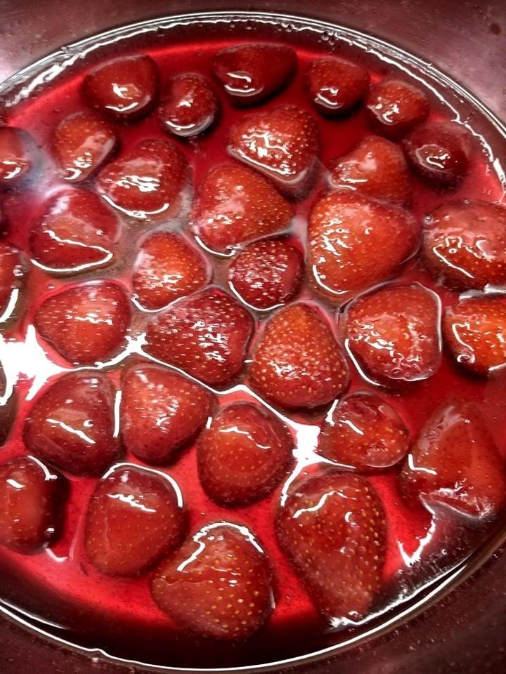 Φράουλες- σε -σιρόπι-