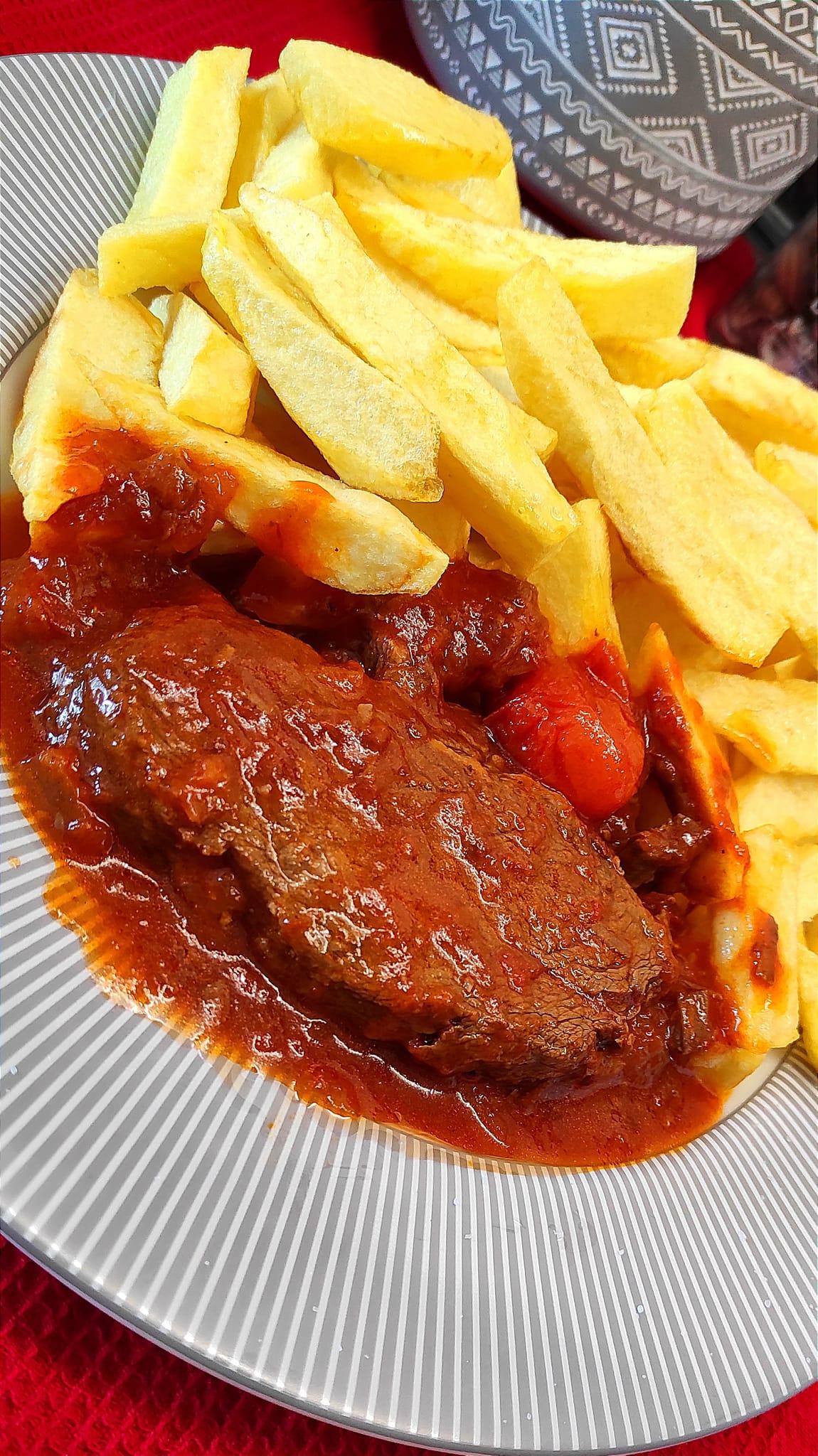 κοκκινιστό-μοσχαράκι-συνταγή-