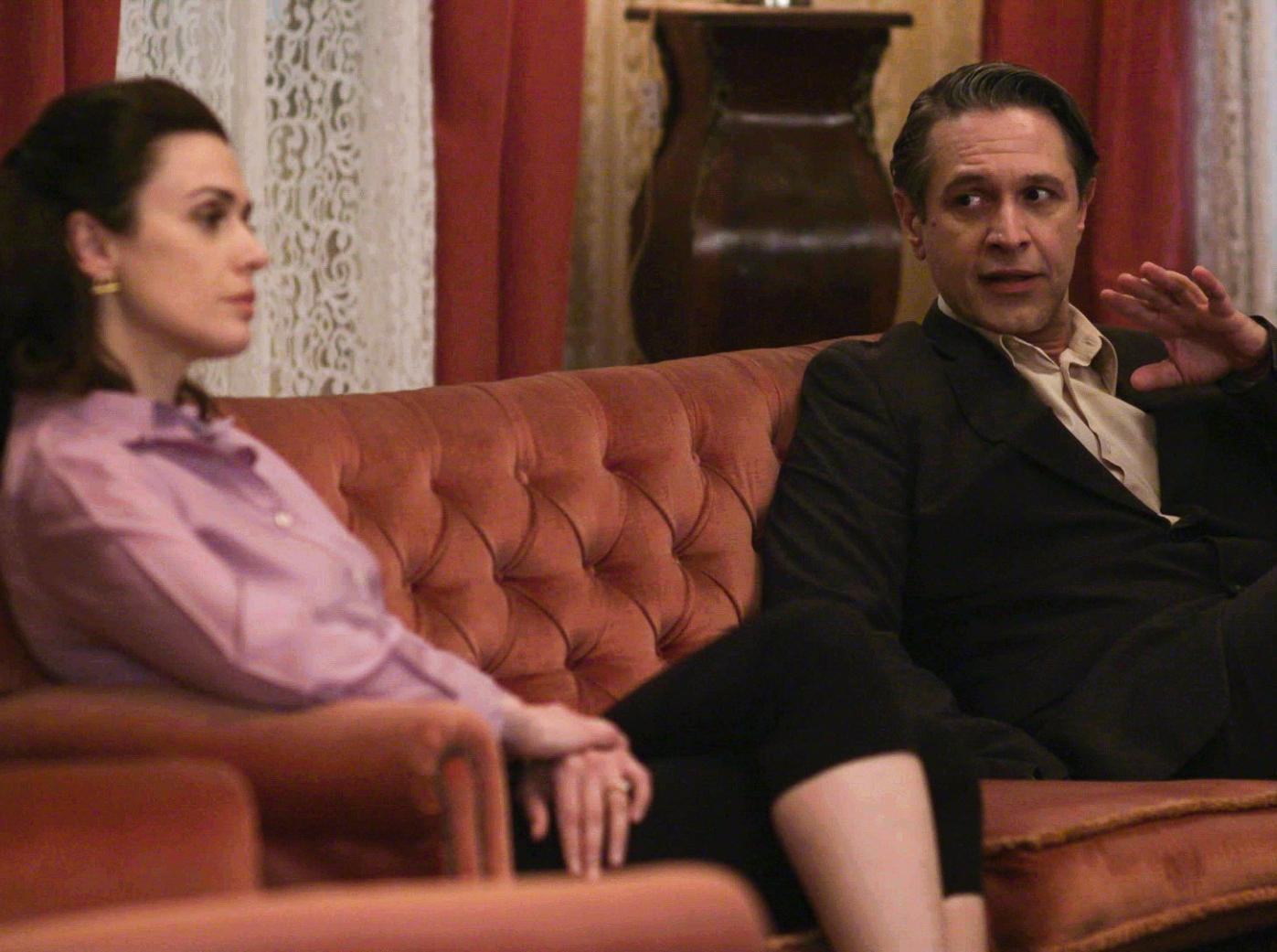 Άγριες Μέλισσες: Η Ζωή λέει στον Ακύλα πως η Κορίνα δεν είναι δικό του παιδί