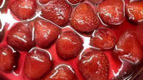 Φράουλες σε σιρόπι