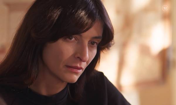 Η Γη της Ελιάς-Ιουλία- Η Γη της Ελιάς-Ιουλία-