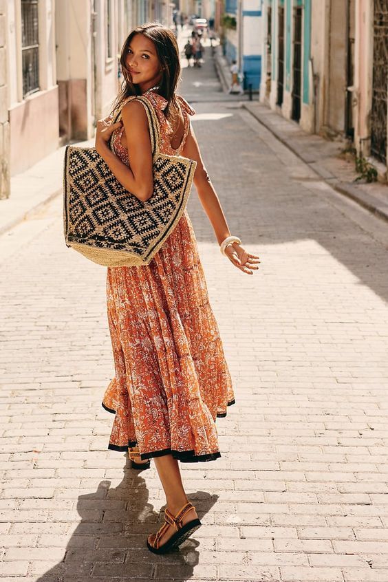 ιδέες-για-γυναικεία-σανδάλια-το-Καλοκαίρι 2022-