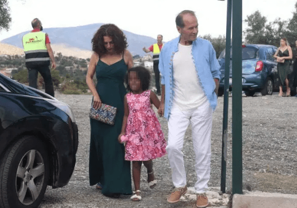 Ορφέας Αυγουστίδης: Η μικρή του αδελφή που έκλεψε την παράσταση