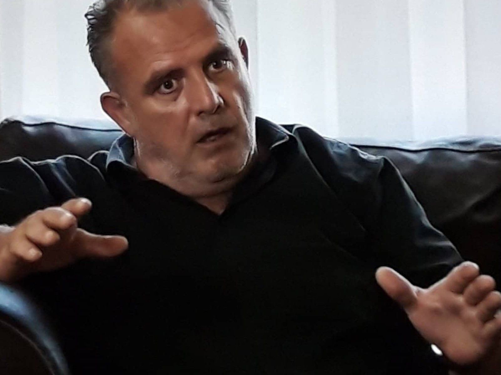 Η Γη της Ελιάς-Στάθης-