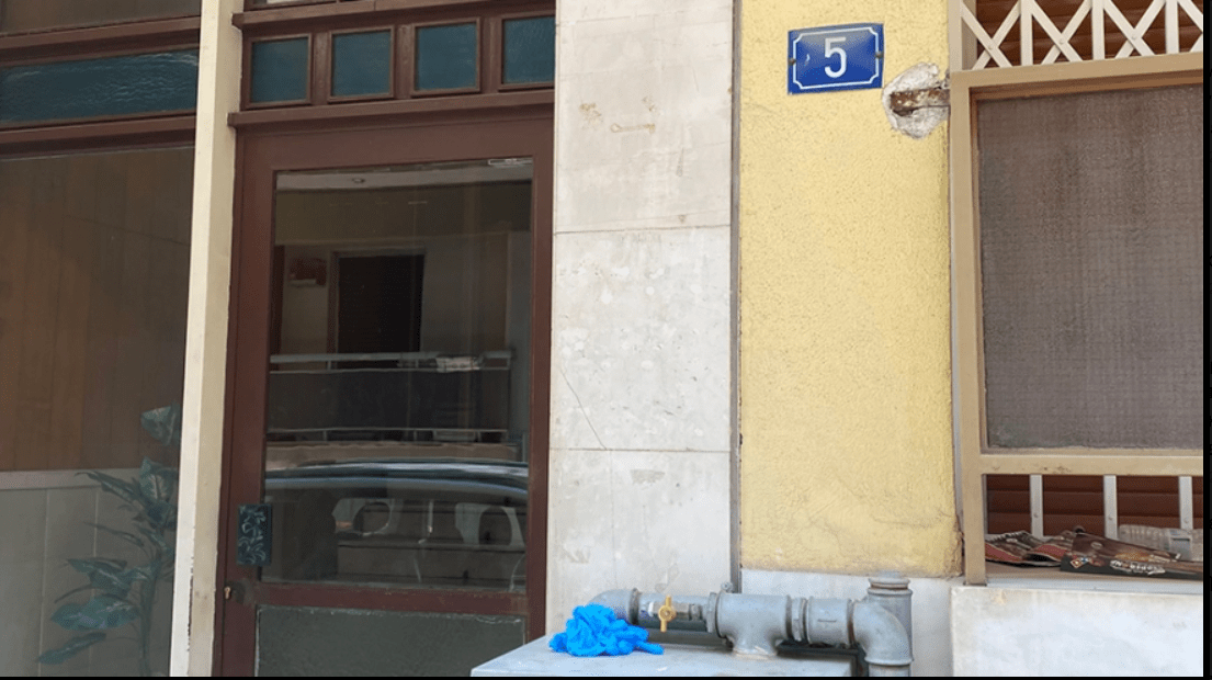 Απίστευτη τραγωδία: Πήγε να μπει στο σπίτι της από το διπλανό μπαλκόνι και βρέθηκε στο κενό!