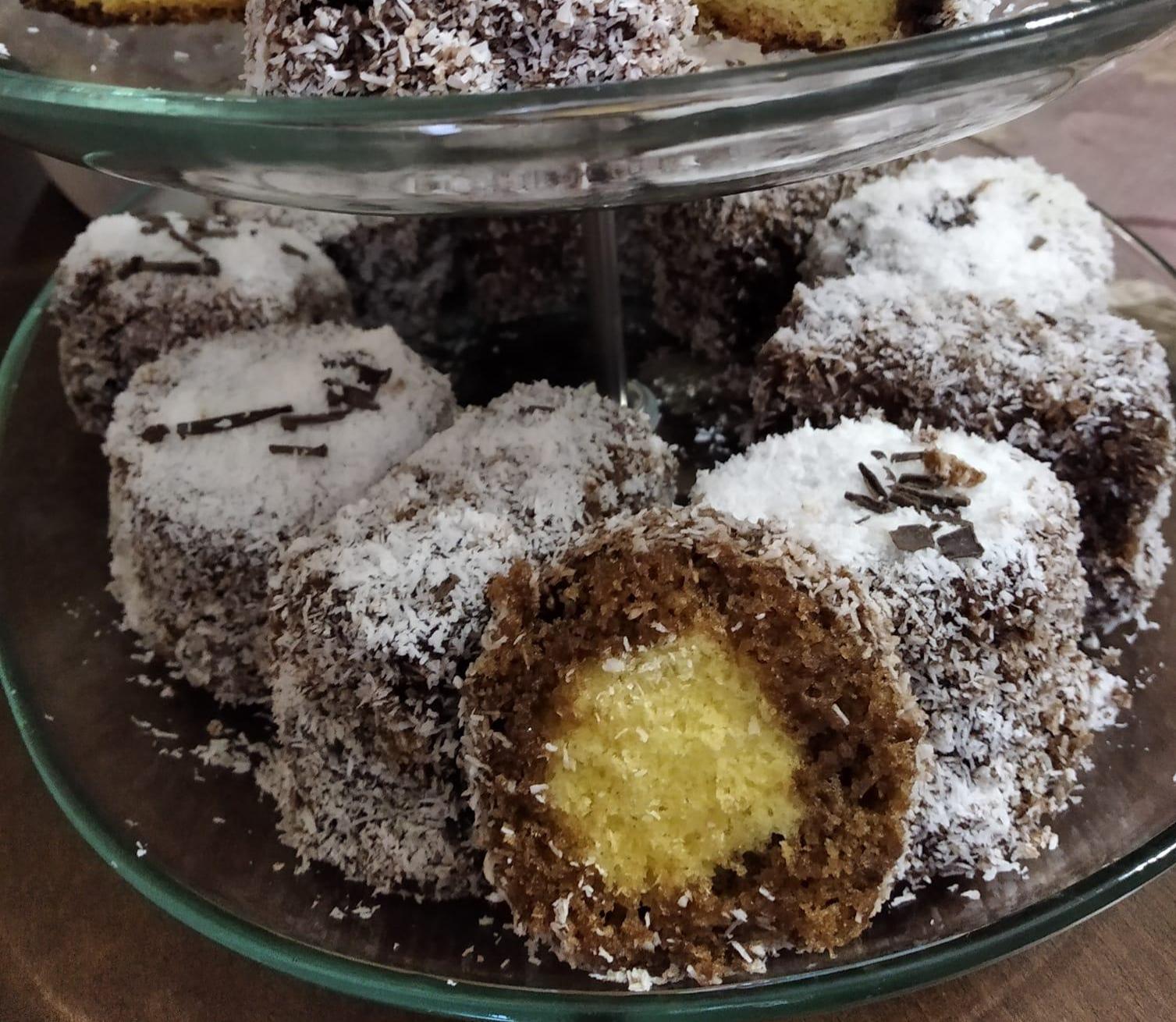 Ατομικά σιροπιαστά κεκάκια