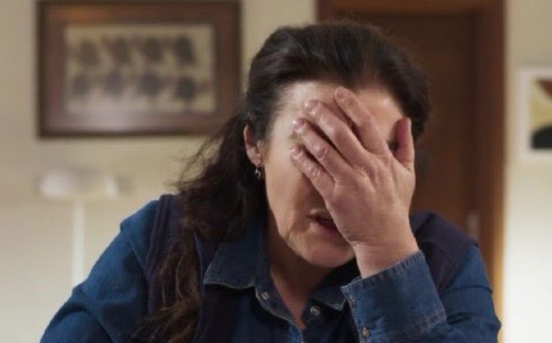 Η Γη της Ελιάς: Ο Ιάκωβος εξωθεί την Αθηνά στα όρια της