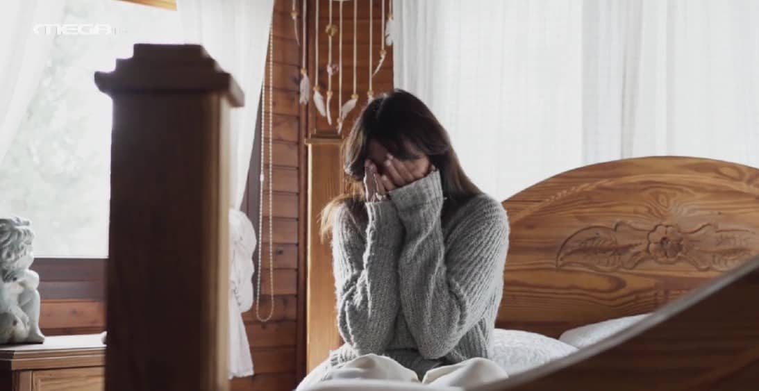 Η Γη της Ελιάς-Ιουλία- Η Γη της Ελιάς-Ιουλία-