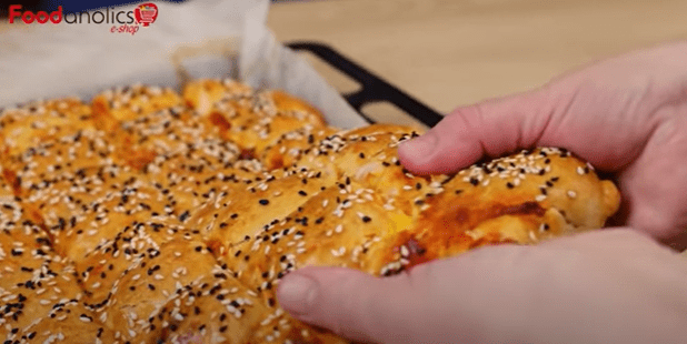 Αφράτες- μπουκιές- ζύμης- γεμιστές-