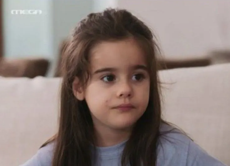 Η Γη της Ελιάς-μικρή Αγγελική-