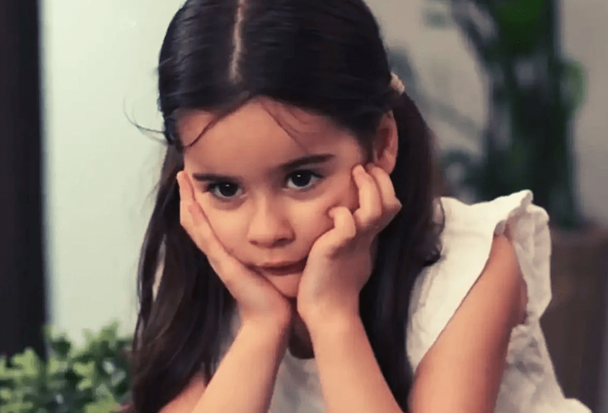 Η Γη της Ελιάς-μικρή Αγγελική-