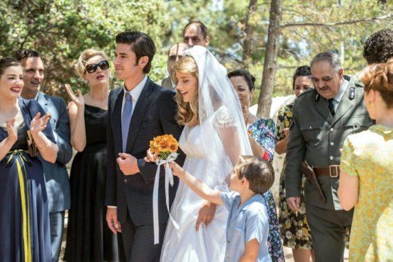 Άγριες Μέλισσες: Καρέ καρέ ο γάμος Δρόσως Κωνσταντή