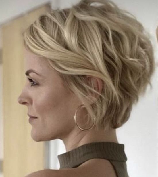 ανδρόγυνο κούρεμα-κουρέματα-για-γυναίκες-άνω των 40-ιδέες-