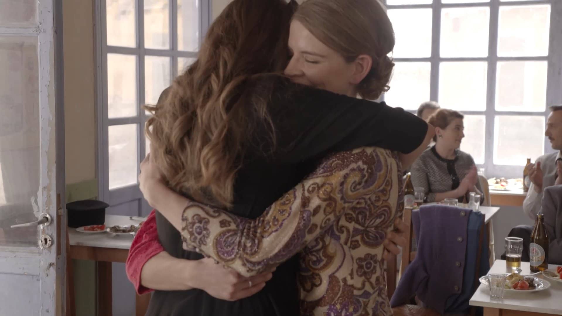 Άγριες Μέλισσες-Ελένη-Δρόσω- Άγριες Μέλισσες-Ελένη-Δρόσω-