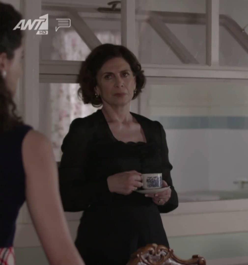 Άγριες Μέλισσες-Μυρσίνη- Άγριες Μέλισσες-Μυρσίνη-