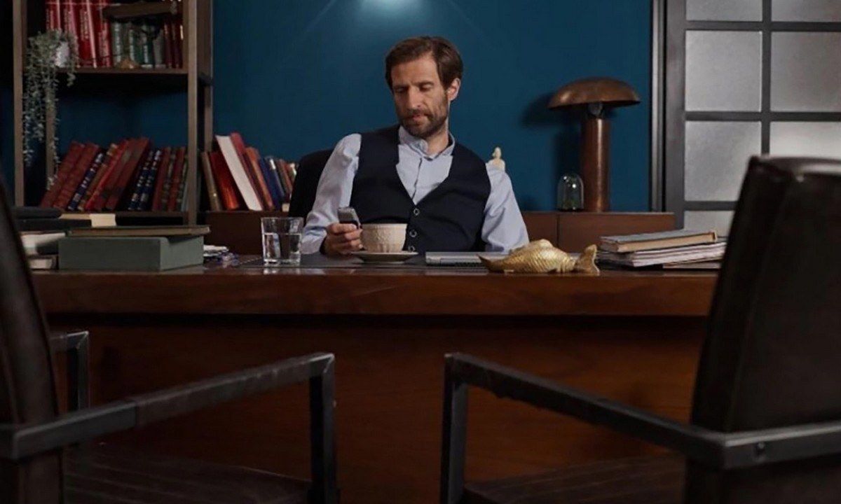 Η Γη της Ελιάς-Κωνσταντίνος-