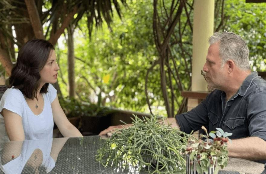 Η Γη της Ελιάς-Εύα-Στάθης-