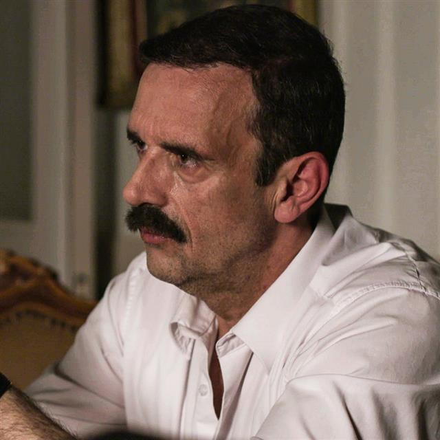 Άγριες Μέλισσες-Δούκας- Άγριες Μέλισσες-Δούκας-