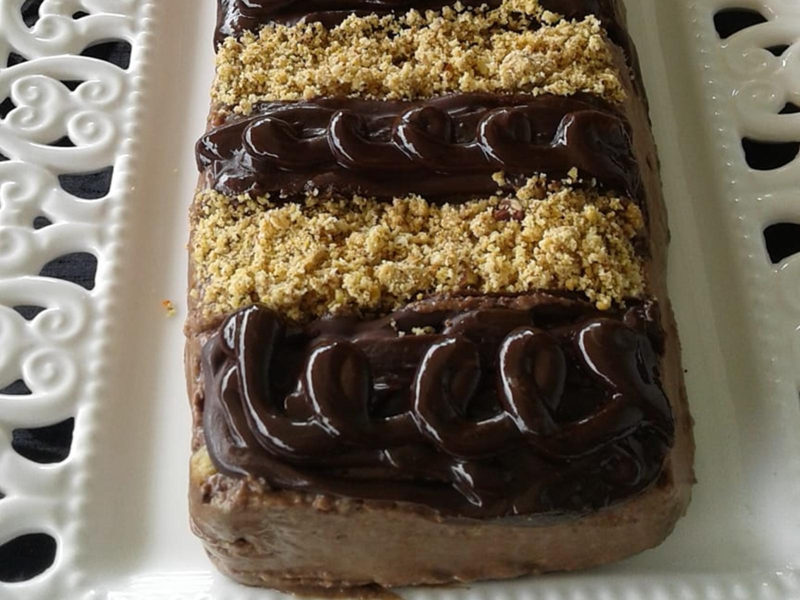 Μπισκοτόγλυκο-με-λιωμένη κουβερτούρα-συνταγή-