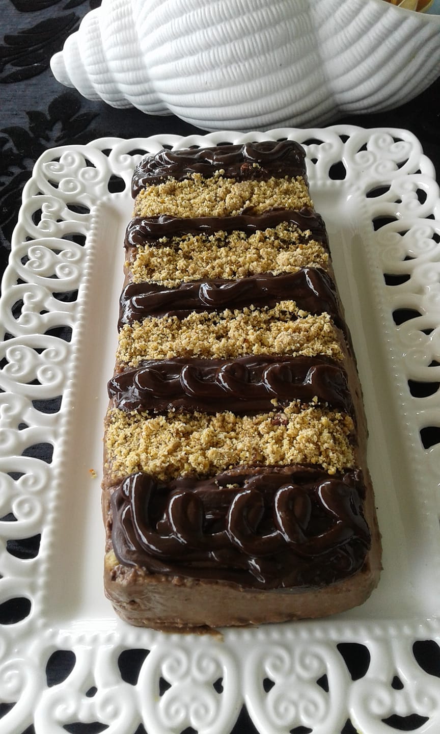 Μπισκοτόγλυκο-με-λιωμένη κουβερτούρα-συνταγή-