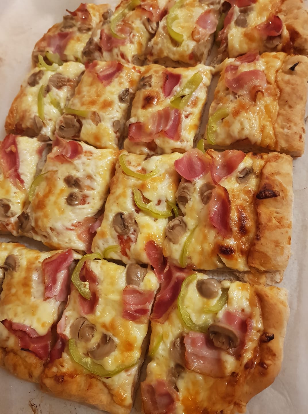 Συνταγή για pizza λες και είναι από πιτσαρία