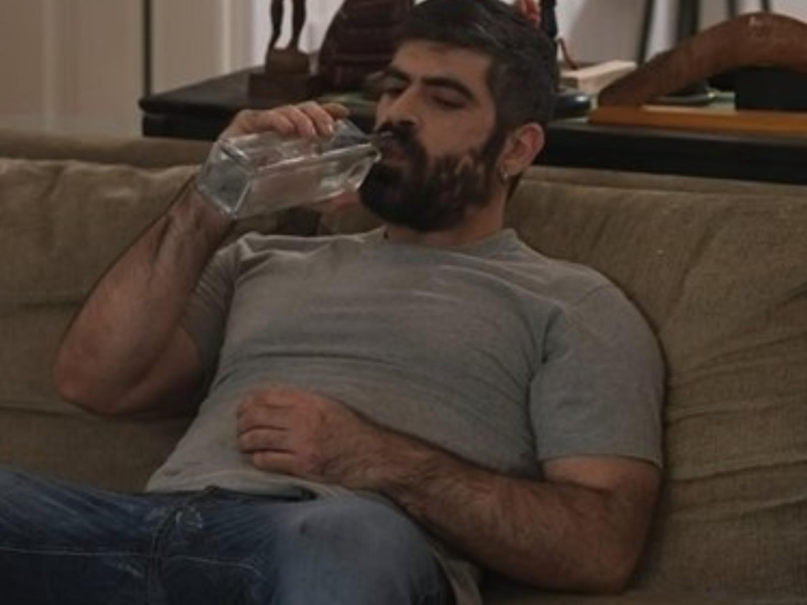 Η Γη της Ελιάς: Η αστυνομία βρίσκει το πτώμα του Ανέστη