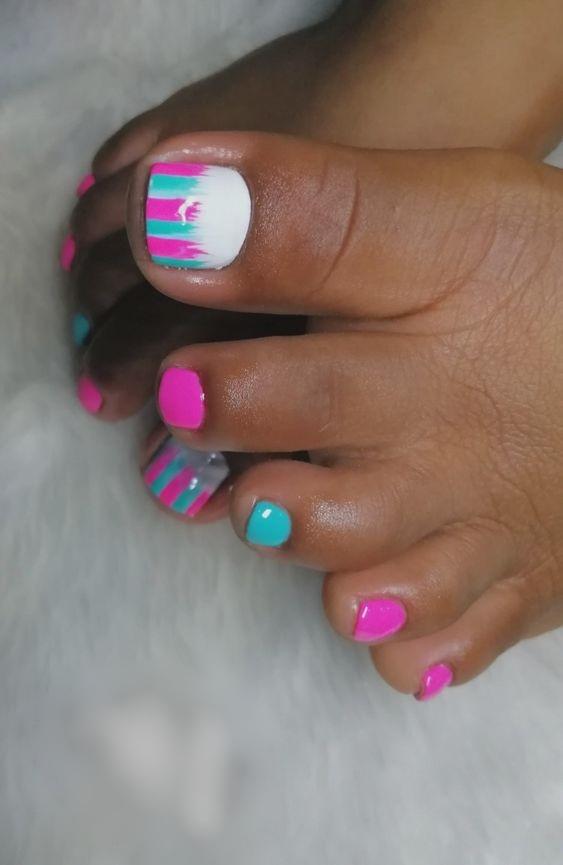 ροζ-και-γαλάζιο-πεντικιούρ-ιδέες-