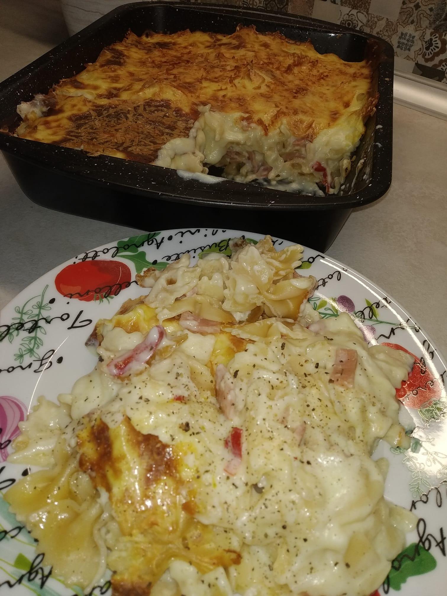 Σουφλέ- με- φιογκάκια -και - μπεσαμέλ -