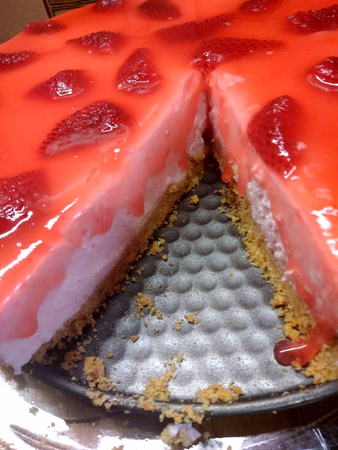 Γιαουρτογλυκό-με φράουλες-συνταγή-