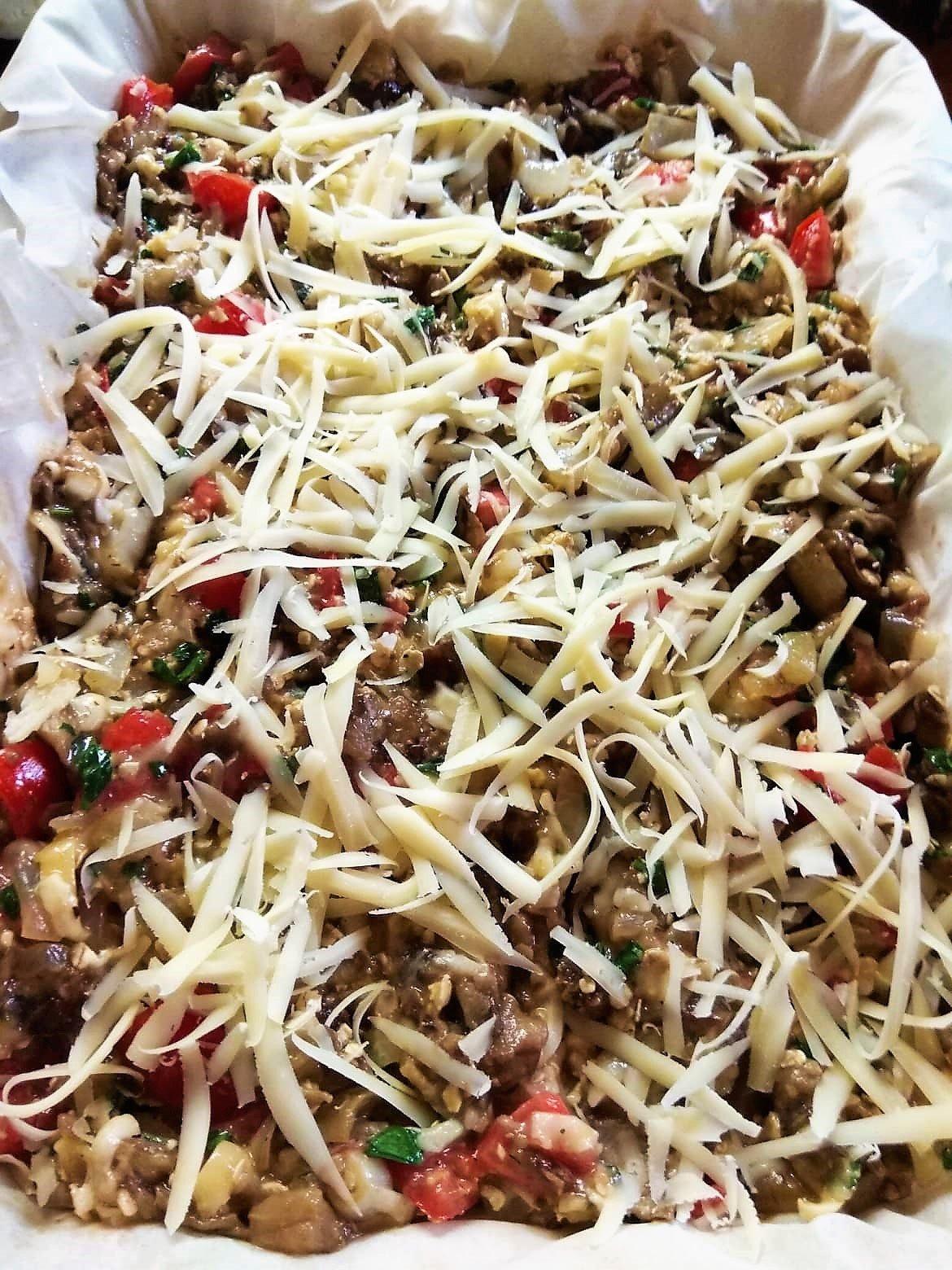 Μελιτζανόπιτα-με φύλλο κρούστας-συνταγή-