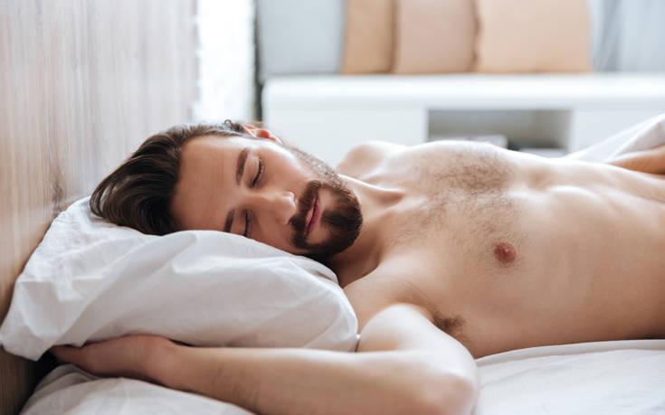 Αποκαλυπτικό: Αυτός είναι ο λόγος που πρέπει να κοιμάστε γυμνοί για να χάσετε βάρος
