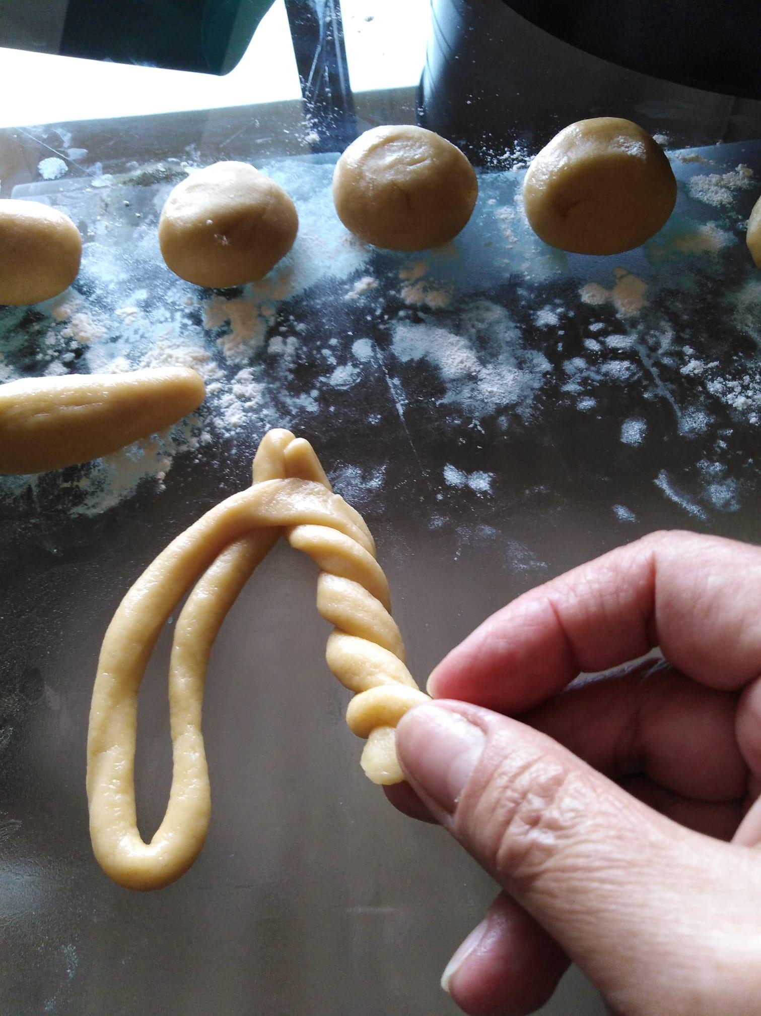 Νηστίσιμα- κουλούρια- με- καρύδια- και- μυρωδικά-