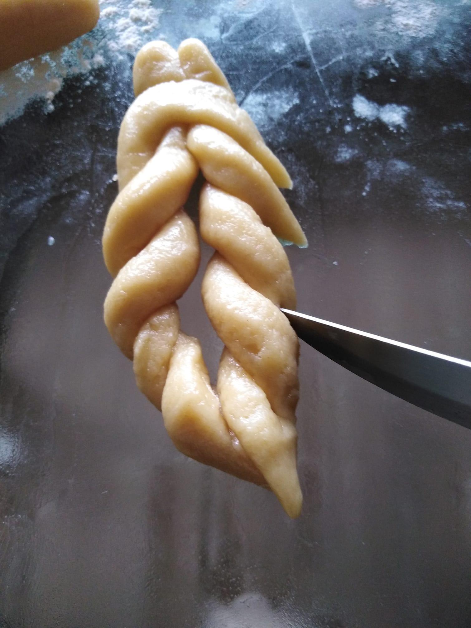 Νηστίσιμα- κουλούρια- με- καρύδια- και- μυρωδικά-