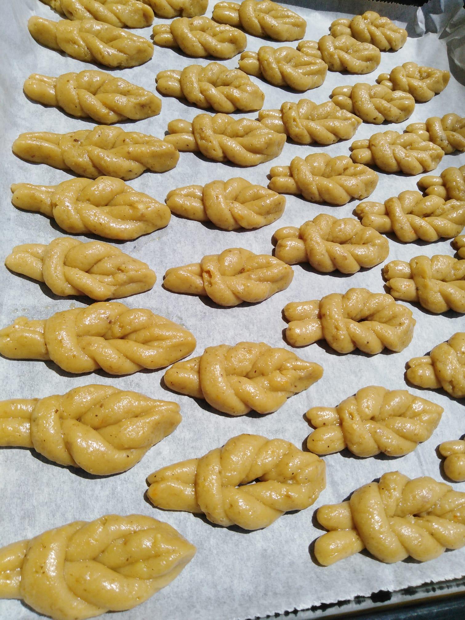 Νηστίσιμα- κουλούρια- με- καρύδια- και- μυρωδικά-