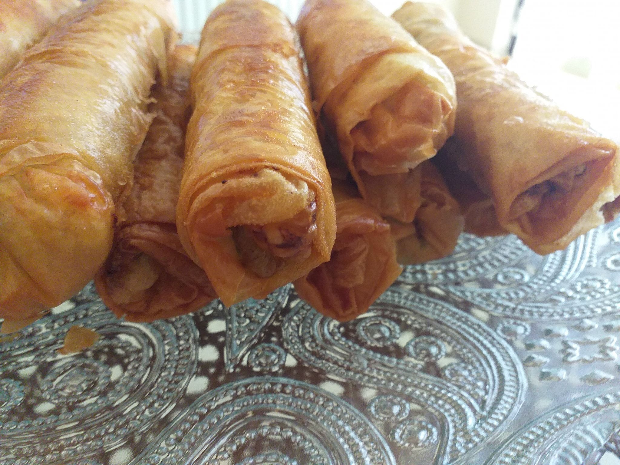 Σπιτικά- spring- rolls- με -φύλλο- κρούστας- Σπιτικά- spring- rolls- με -φύλλο- κρούστας-
