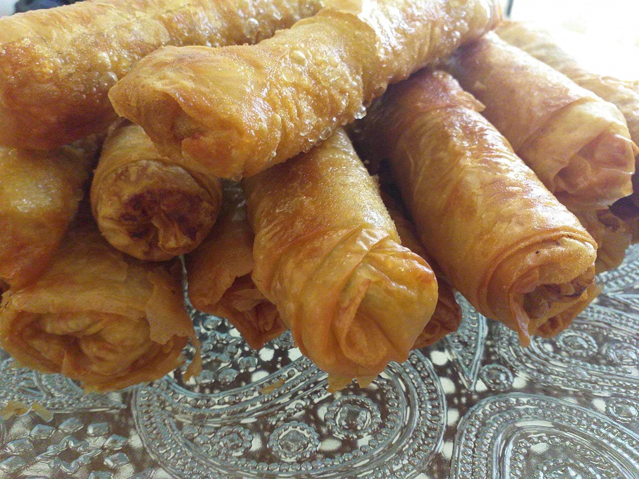 Σπιτικά- spring- rolls- με -φύλλο- κρούστας- Σπιτικά- spring- rolls- με -φύλλο- κρούστας-