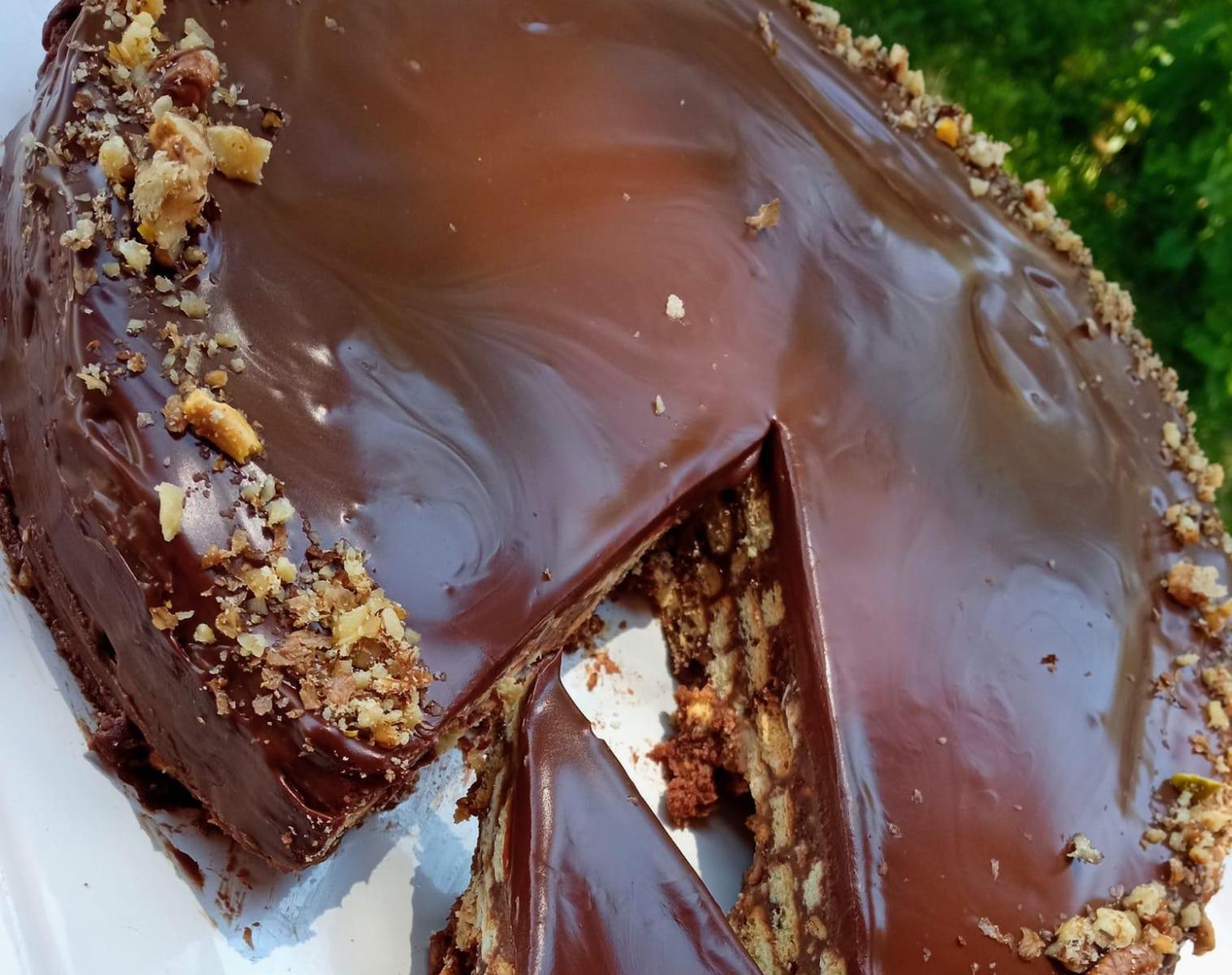 Το γλυκό του καλοκαιριού: Σοκολατένια τούρτα κορμός